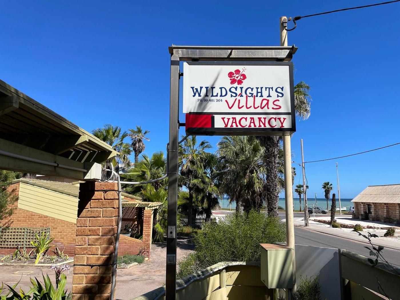 Wildsights Villas Denham Exterior photo