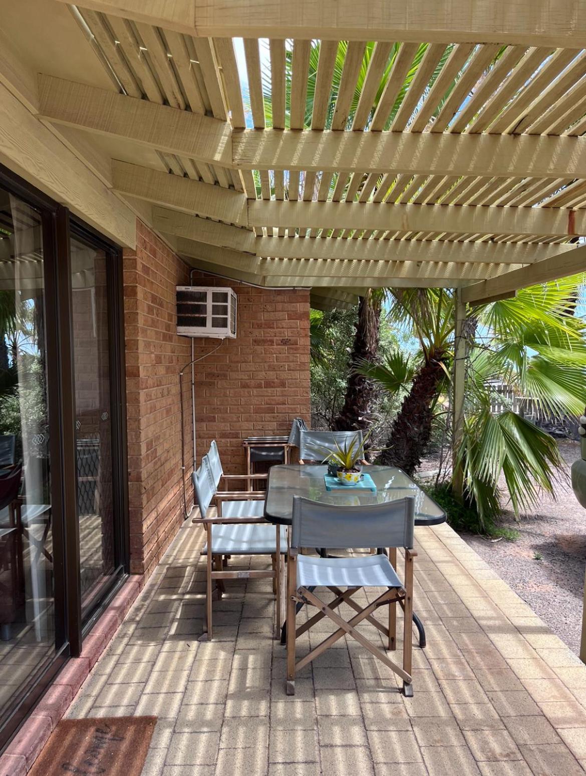 Wildsights Villas Denham Exterior photo